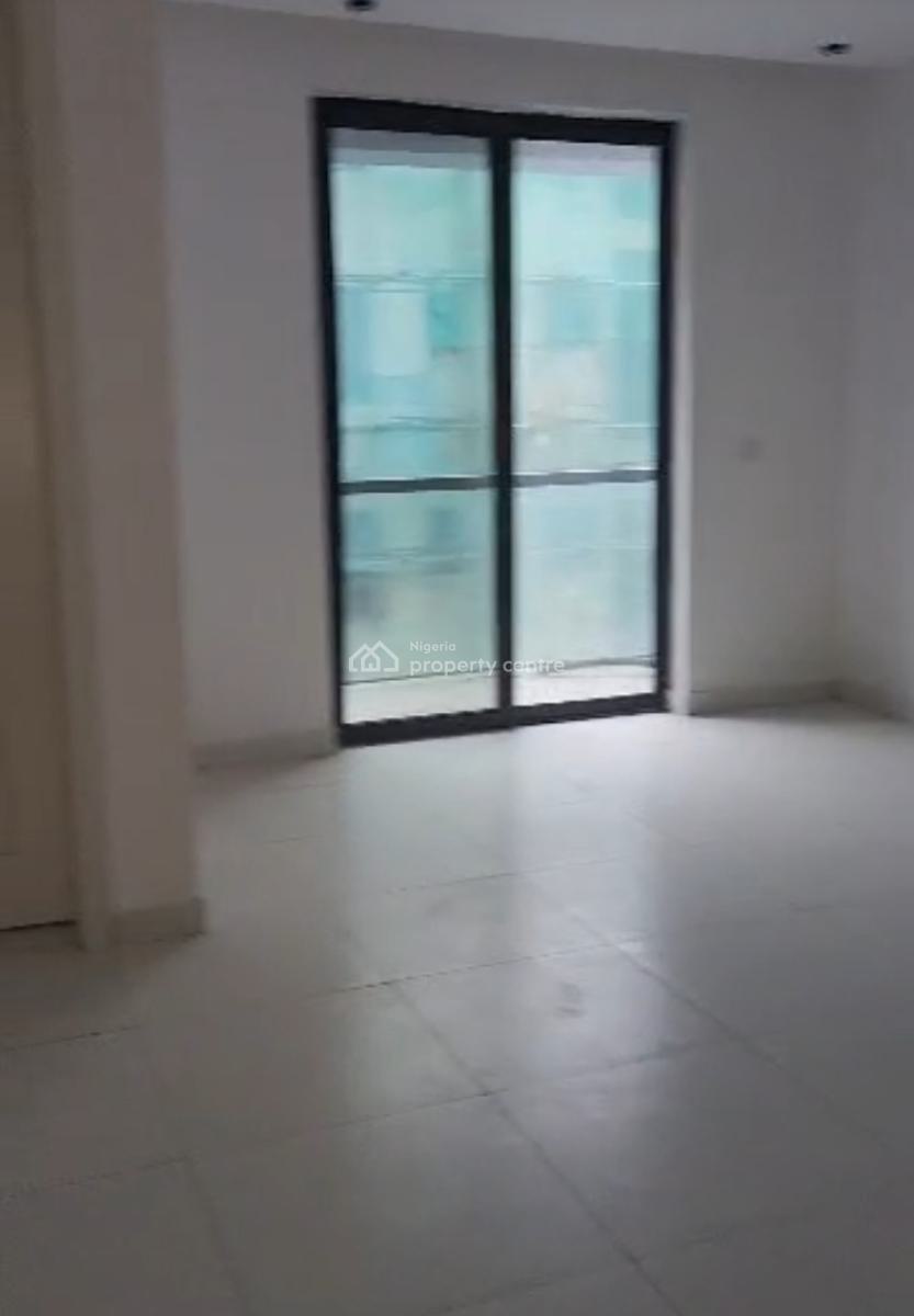 Fully Serviced Well  Finished 4 Bedroom Maisonette with 2 Sitting Room, Ologolo, Lekki, Lagos, House for Sale