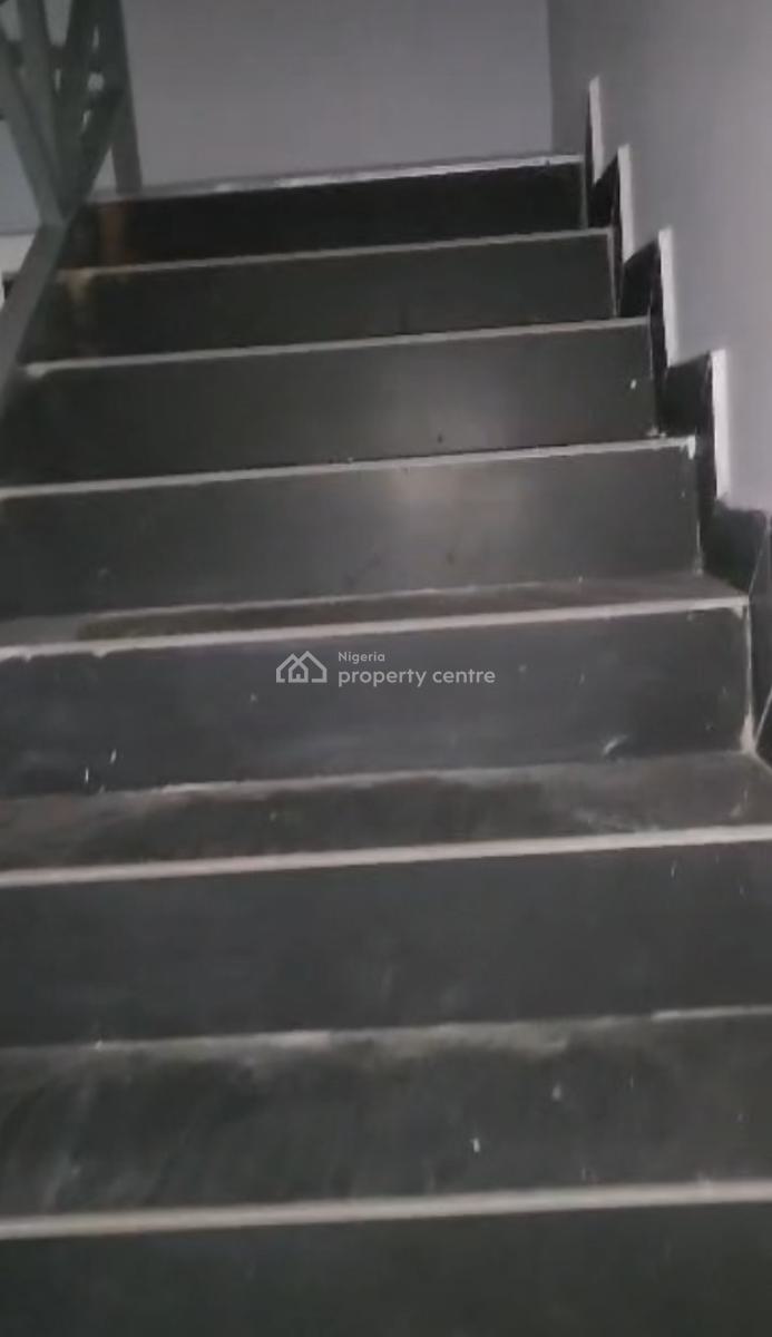 Fully Serviced Well  Finished 4 Bedroom Maisonette with 2 Sitting Room, Ologolo, Lekki, Lagos, House for Sale