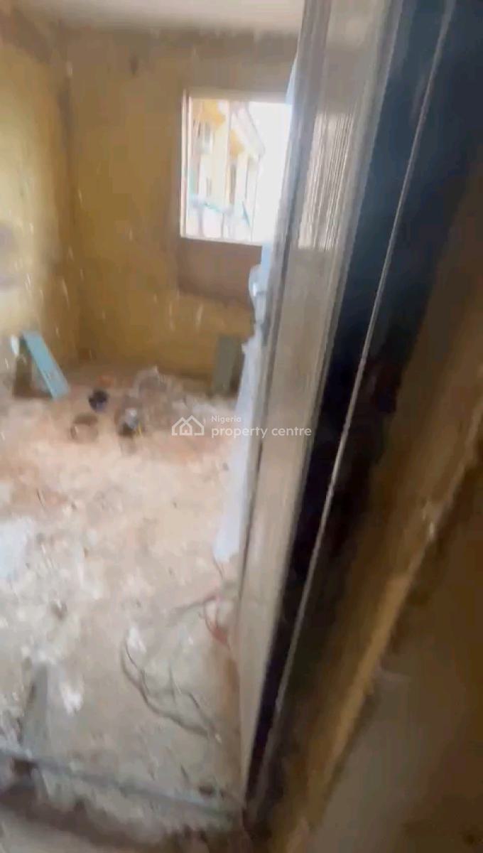 Units of Renovated Room Selfcon, on Ilaje Road, Bariga, Shomolu, Lagos, Self Contain (single Rooms) for Rent