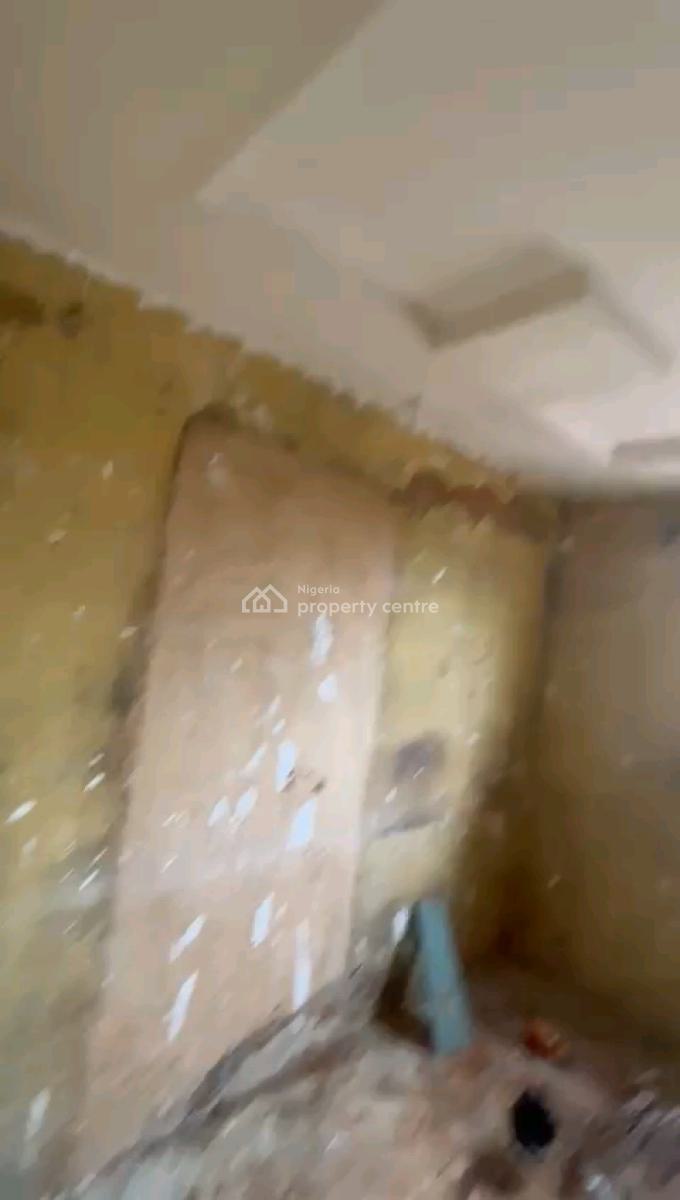 Units of Renovated Room Selfcon, on Ilaje Road, Bariga, Shomolu, Lagos, Self Contain (single Rooms) for Rent