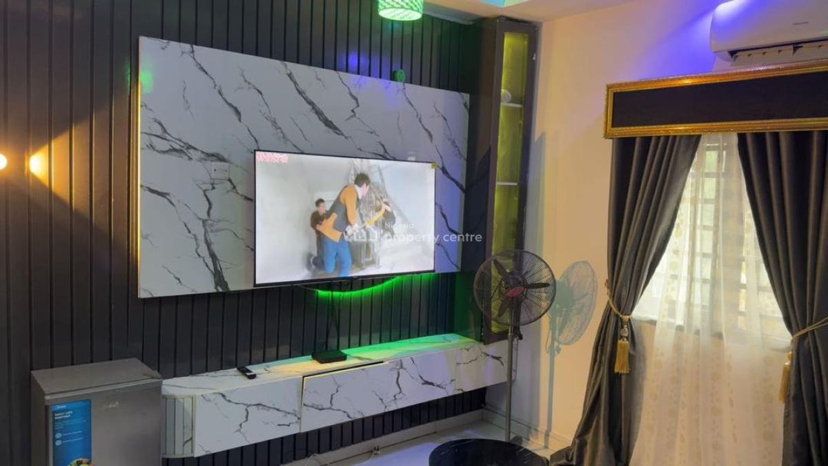 Luxury Service Apartments, 11b, Oremerin Close, Saint Mary Bus-stop, Governors Road, Ikotun, Lagos, Flat / Apartment Short Let