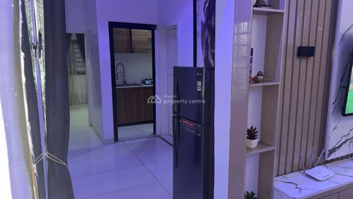 Luxury Service Apartments, 11b, Oremerin Close, Saint Mary Bus-stop, Governors Road, Ikotun, Lagos, Flat / Apartment Short Let