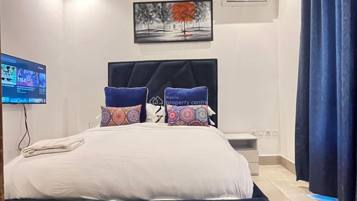2 Bedroom Penthouse, Admiralty, Lekki Phase 1, Lekki, Lagos, Flat / Apartment Short Let