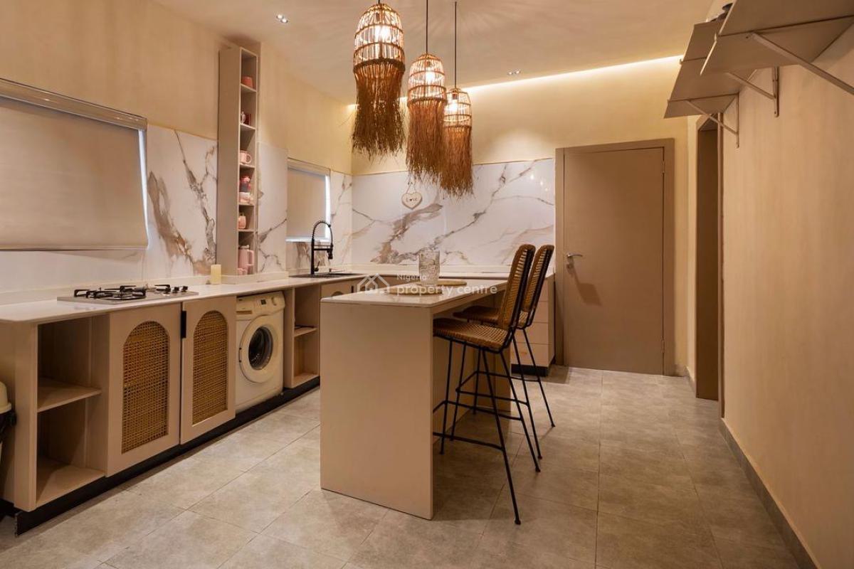 3 Bedroom Penthouse, Lekki Phase 1, Lekki, Lagos, Flat / Apartment Short Let