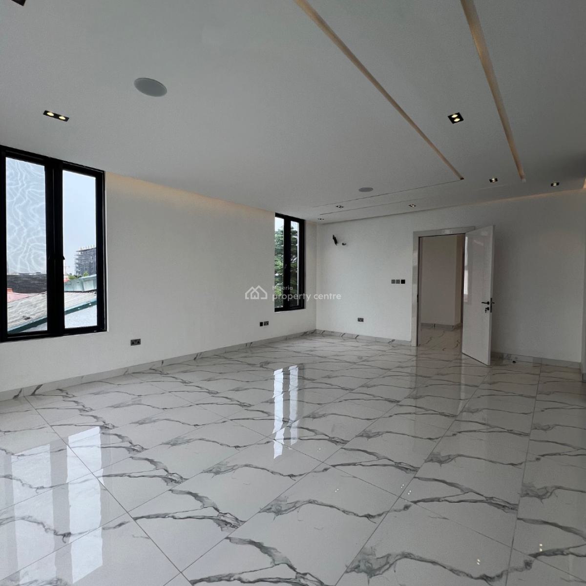 5 Bedroom with 2bq, Lekki Phase 1, Lekki, Lagos, Detached Duplex for Sale