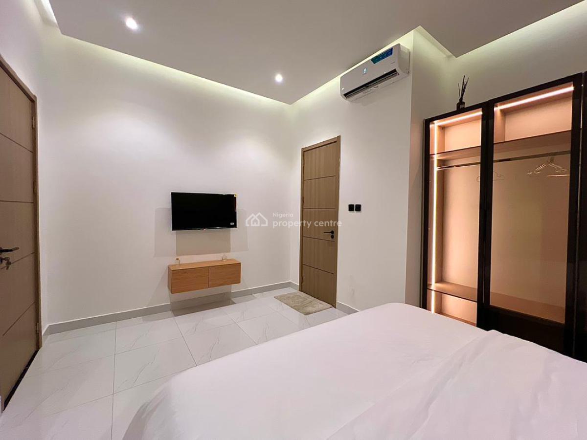 Luxury 3 Bedroom Apartment, Lekki Phase 1, Lekki, Lagos, Flat / Apartment Short Let