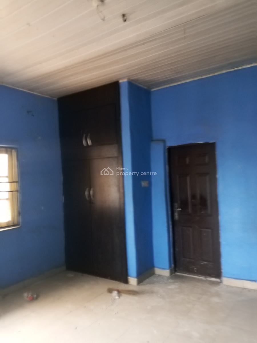 a Standard 3 Bedroom Flat with Pvc Ceiling, Oro-igwe Road, Elimbu, Port Harcourt, Rivers, Flat / Apartment for Rent