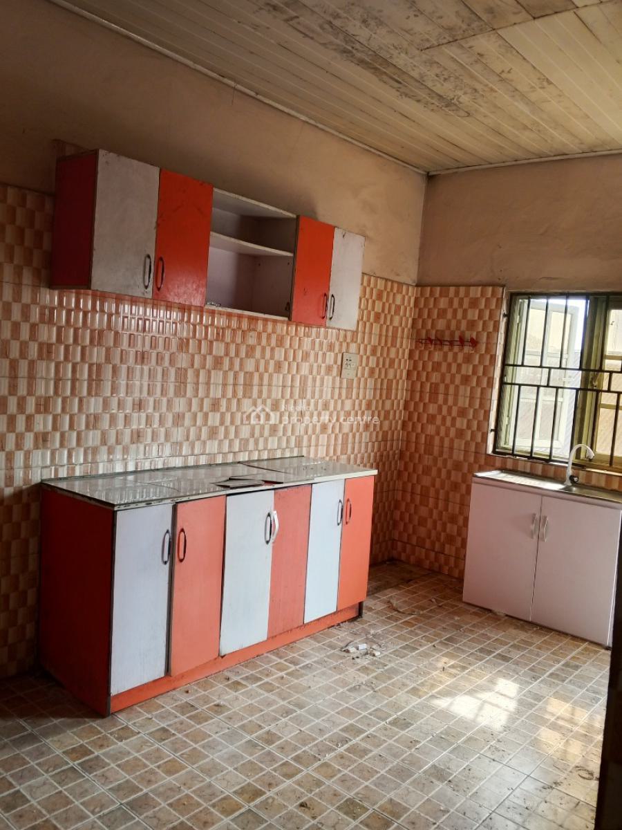 a Standard 3 Bedroom Flat with Pvc Ceiling, Oro-igwe Road, Elimbu, Port Harcourt, Rivers, Flat / Apartment for Rent