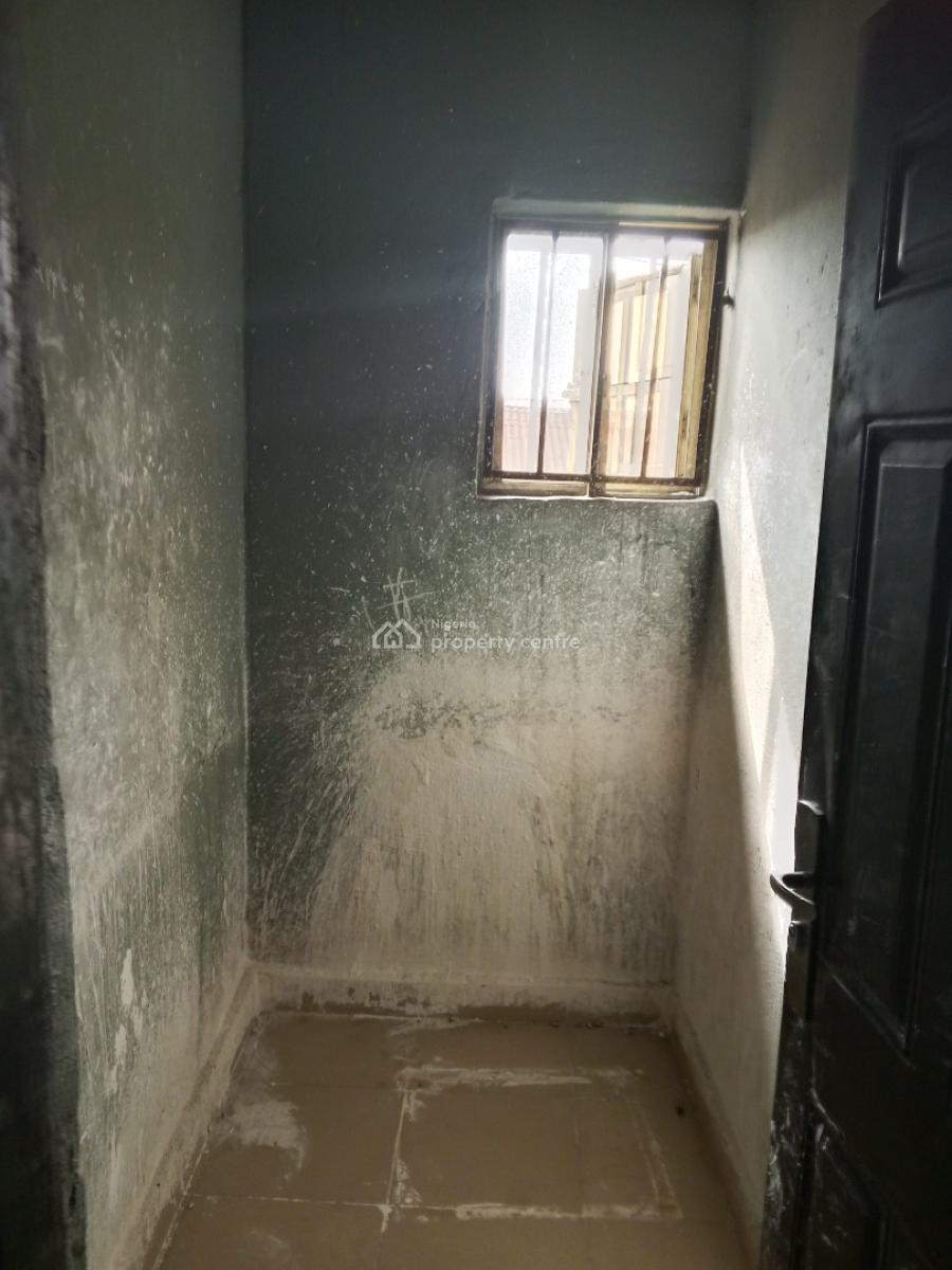 a Standard 3 Bedroom Flat with Pvc Ceiling, Oro-igwe Road, Elimbu, Port Harcourt, Rivers, Flat / Apartment for Rent