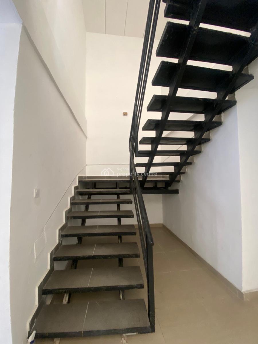 5 Bedroom Terrace Duplex with a Room Bq, Ikota, Lekki, Lagos, Terraced Duplex for Sale