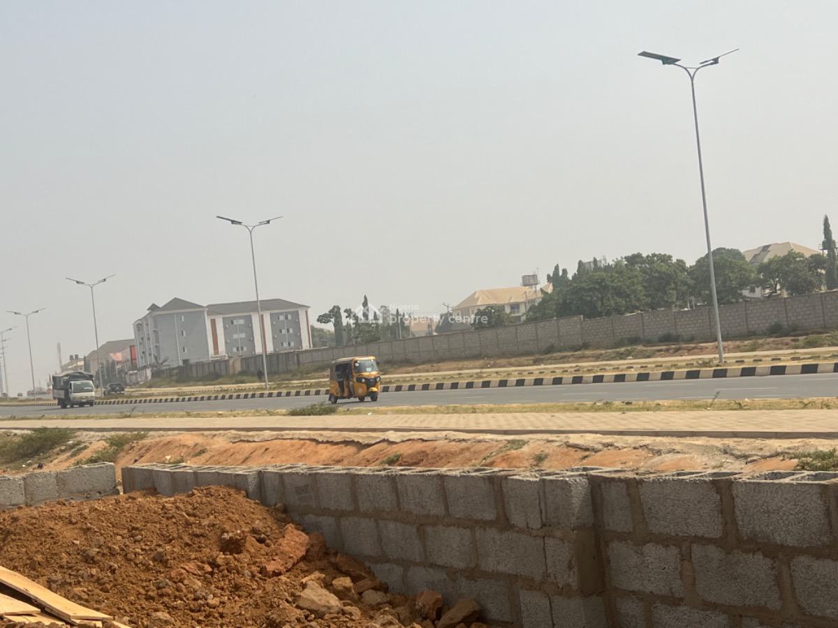 4 Bedrooms Terrace Duplex with a Bq, Close to Lento Aluminum, Close to Jabi Airport Junction, By The Road, Life Camp, Abuja, Terraced Duplex for Sale