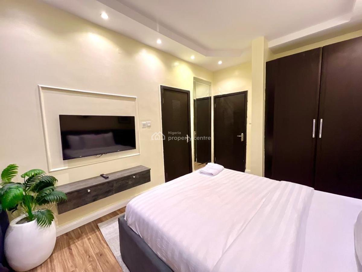 3 Bedroom Apartment, Lekki Phase 1, Lekki, Lagos, Flat / Apartment Short Let
