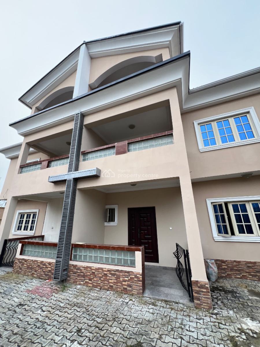 Clean 5-bedroom Duplex in a Secure, Gated Estate, Remi Olowude Way, Lekki Phase 1, Lekki, Lagos, Flat / Apartment for Rent