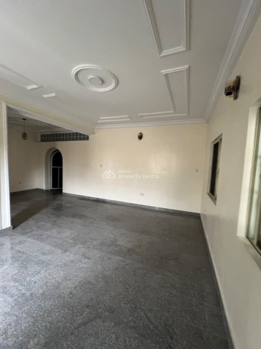 Clean 5-bedroom Duplex in a Secure, Gated Estate, Remi Olowude Way, Lekki Phase 1, Lekki, Lagos, Flat / Apartment for Rent