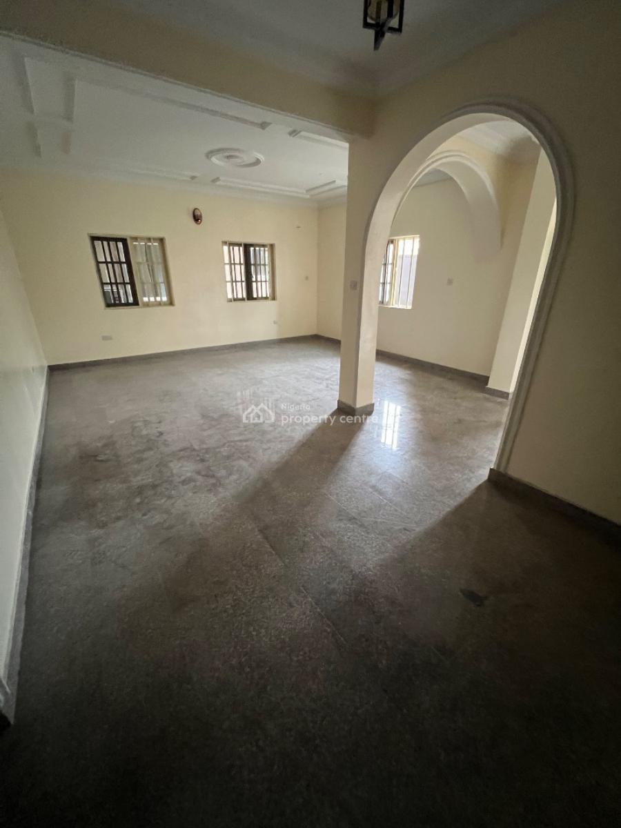 Clean 5-bedroom Duplex in a Secure, Gated Estate, Remi Olowude Way, Lekki Phase 1, Lekki, Lagos, Flat / Apartment for Rent