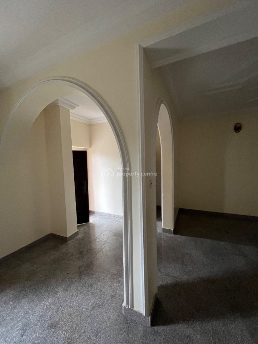 Clean 5-bedroom Duplex in a Secure, Gated Estate, Remi Olowude Way, Lekki Phase 1, Lekki, Lagos, Flat / Apartment for Rent