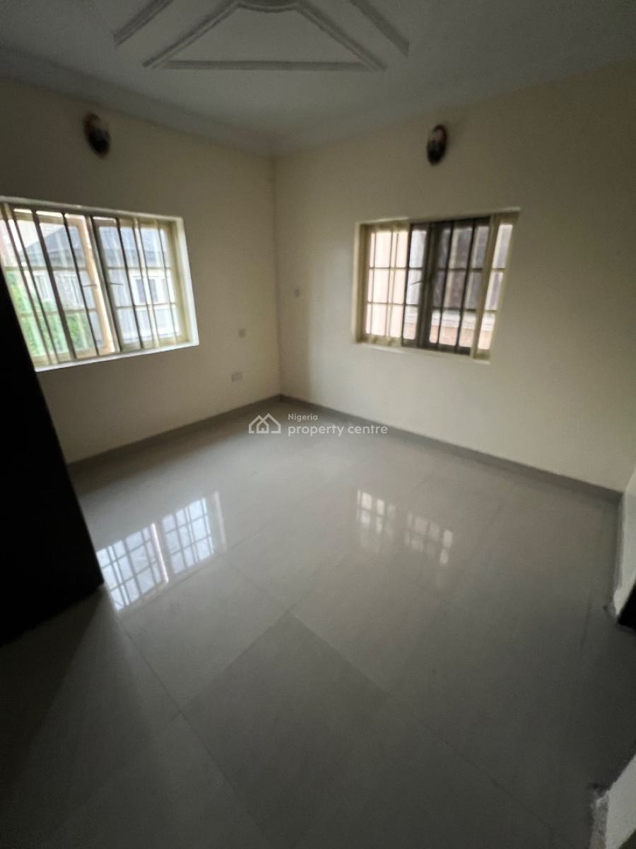 Clean 5-bedroom Duplex in a Secure, Gated Estate, Remi Olowude Way, Lekki Phase 1, Lekki, Lagos, Flat / Apartment for Rent