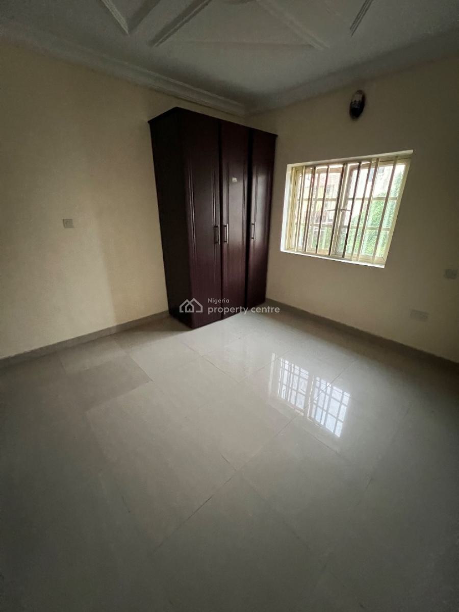 Clean 5-bedroom Duplex in a Secure, Gated Estate, Remi Olowude Way, Lekki Phase 1, Lekki, Lagos, Flat / Apartment for Rent