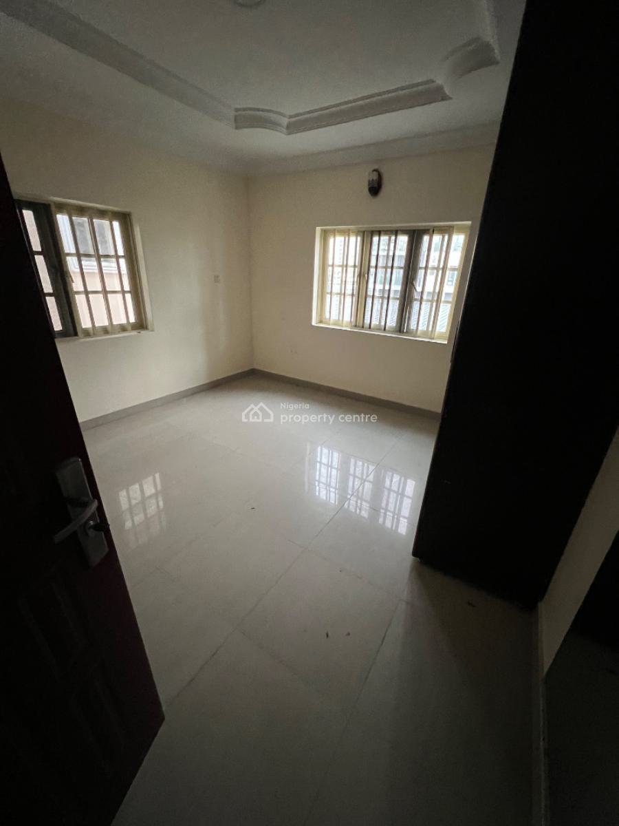Clean 5-bedroom Duplex in a Secure, Gated Estate, Remi Olowude Way, Lekki Phase 1, Lekki, Lagos, Flat / Apartment for Rent