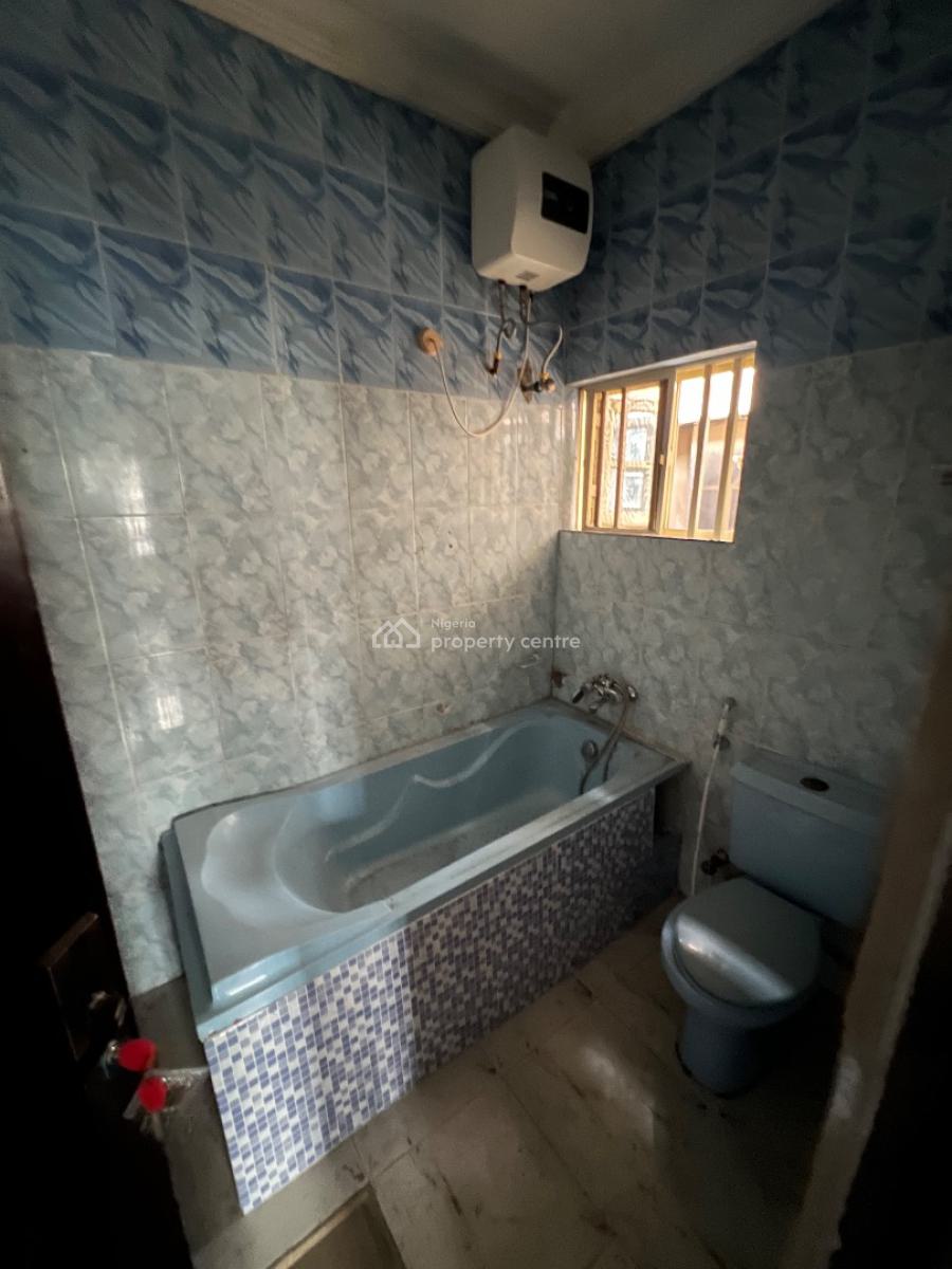 Clean 5-bedroom Duplex in a Secure, Gated Estate, Remi Olowude Way, Lekki Phase 1, Lekki, Lagos, Flat / Apartment for Rent