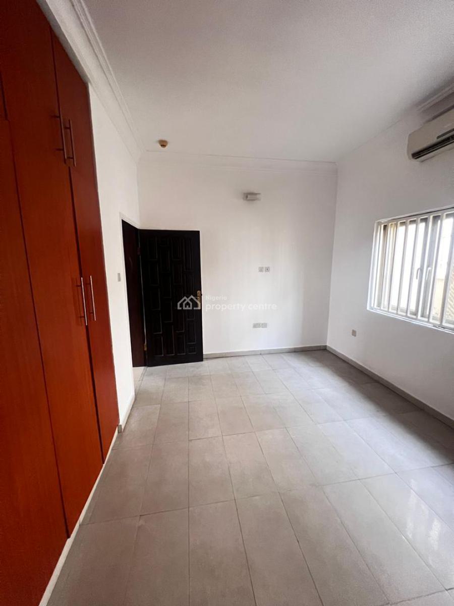 Exquisite 3 Bedroom Apartment, Lekki Phase 1, Lekki, Lagos, Flat / Apartment for Rent