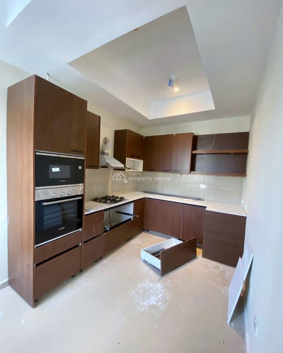 Neatly Built 2 Bedroom Apartment with Elevator, Victoria Island (vi), Lagos, Flat / Apartment for Sale