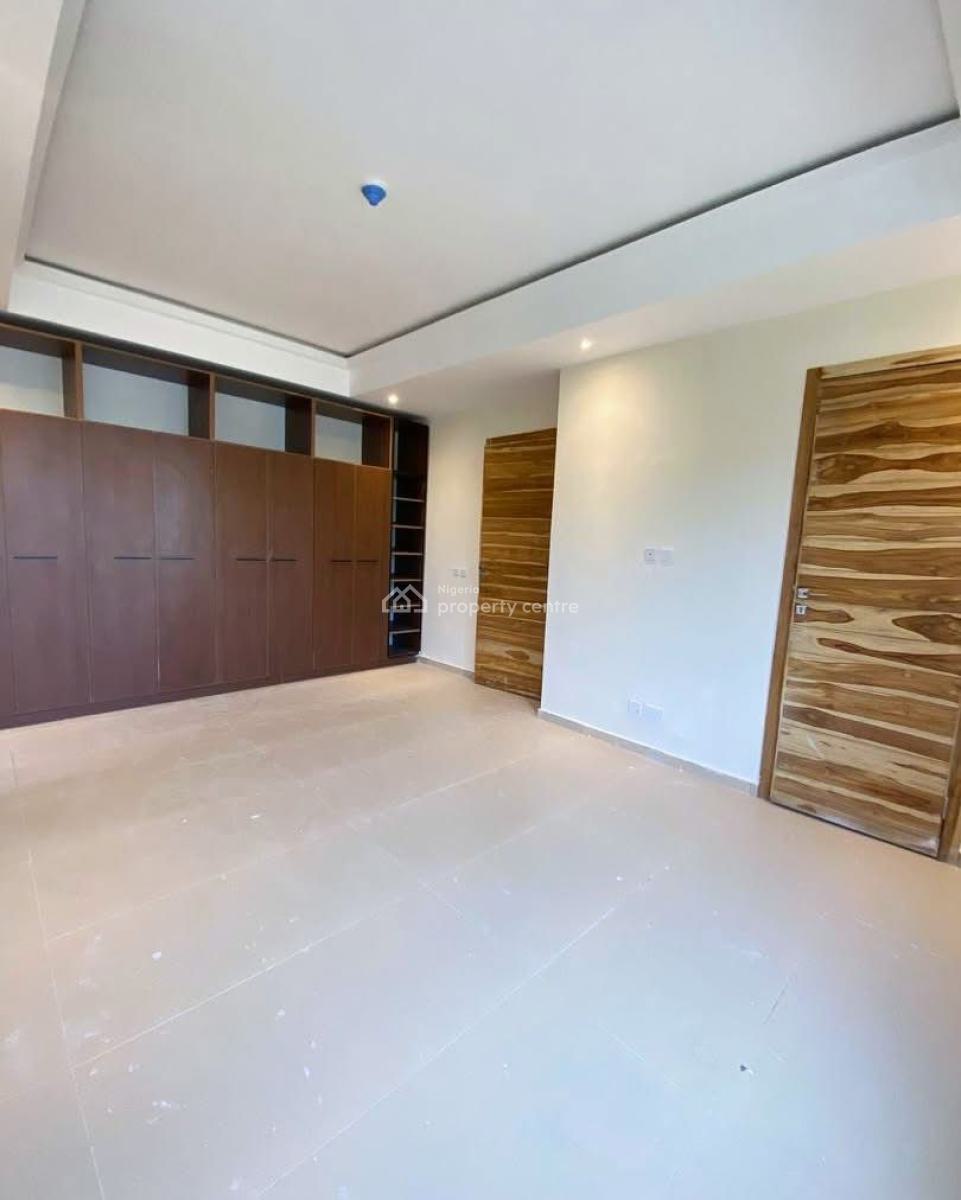 Neatly Built 2 Bedroom Apartment with Elevator, Victoria Island (vi), Lagos, Flat / Apartment for Sale