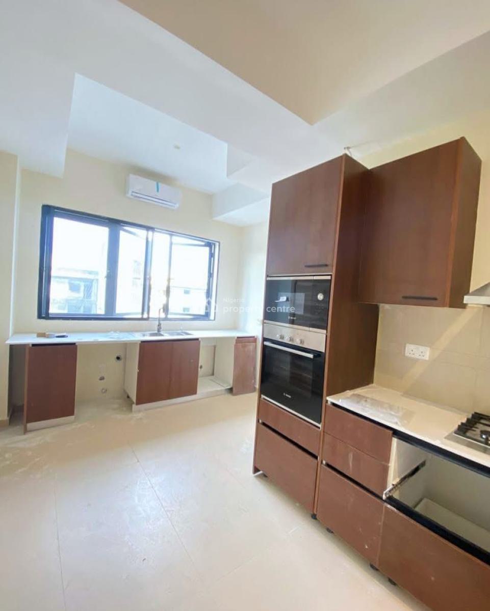 Neatly Built 2 Bedroom Apartment with Elevator, Victoria Island (vi), Lagos, Flat / Apartment for Sale