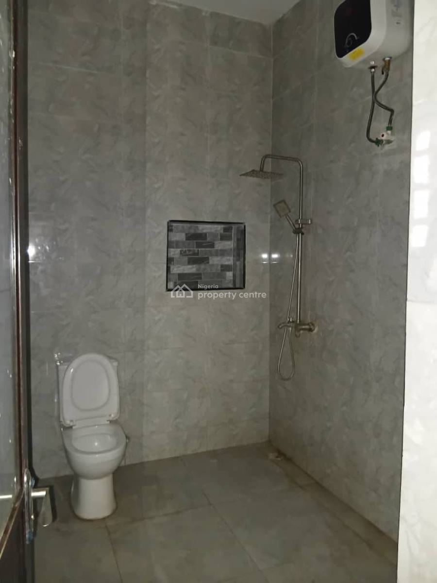 Executive 3 Bedroom Flat All Room Ensuite Upstairs with Fitted Wardrobe, Oreolepe Street, Egbeda, Alimosho, Lagos, Flat / Apartment for Rent