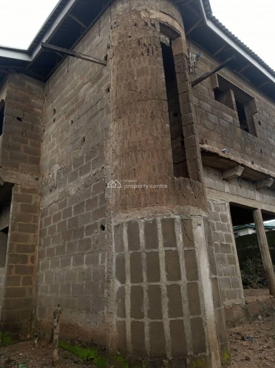 4-bedroom Duplex with a 2-room Self Contain Bq, Mercy Rock, Idi Orogbo, Akobo, Ibadan, Oyo, Detached Duplex for Sale