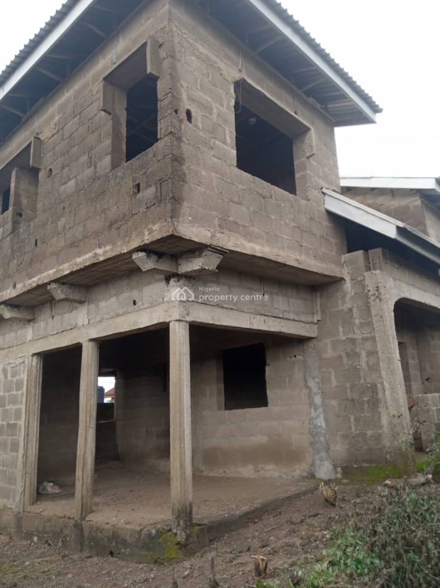 4-bedroom Duplex with a 2-room Self Contain Bq, Mercy Rock, Idi Orogbo, Akobo, Ibadan, Oyo, Detached Duplex for Sale