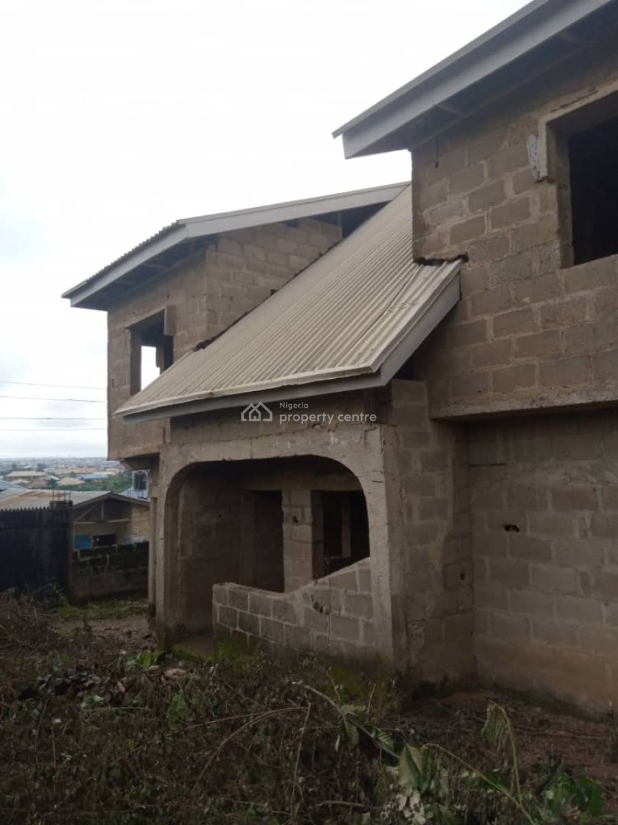 4-bedroom Duplex with a 2-room Self Contain Bq, Mercy Rock, Idi Orogbo, Akobo, Ibadan, Oyo, Detached Duplex for Sale