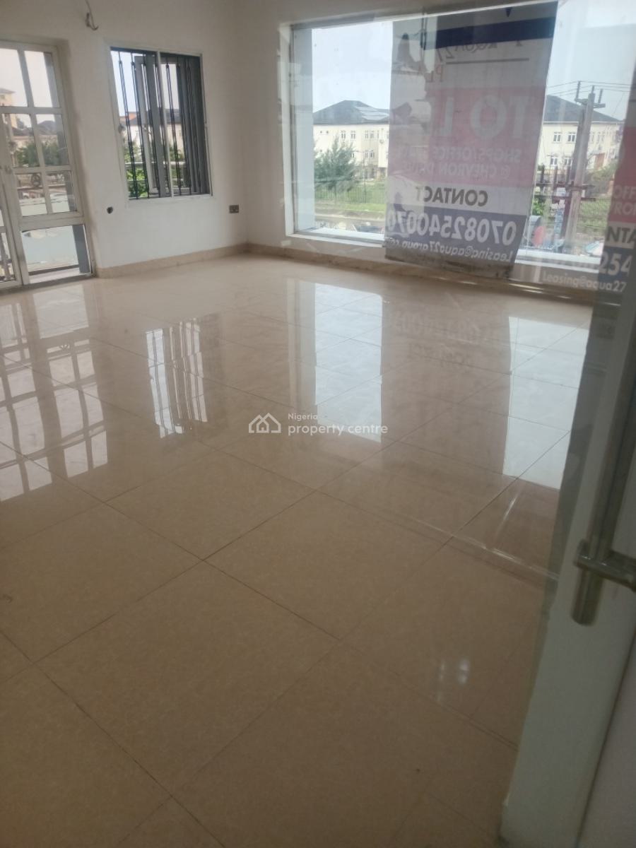 a Luxurious Standard Shop Place for Phone Repairs, Chevron Drive, Lekki, Lagos, Shop for Rent