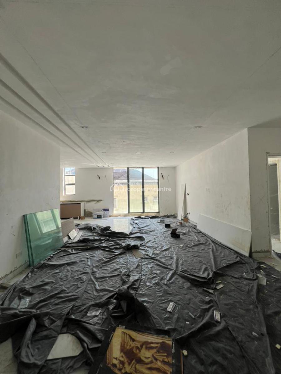 Luxury 2 Bedroom Apartment, Lekki Phase 1, Lekki, Lagos, Flat / Apartment for Sale