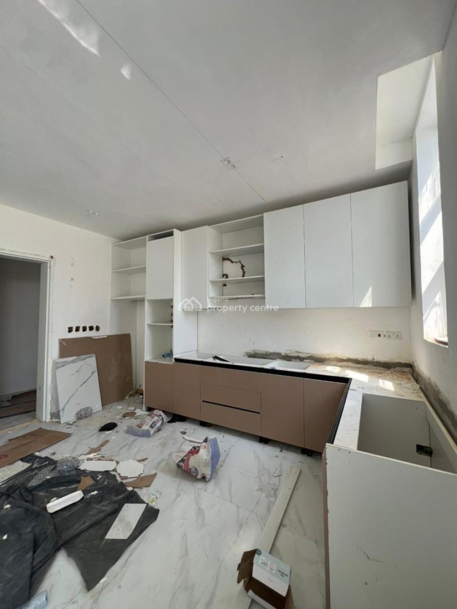 Luxury 2 Bedroom Apartment, Lekki Phase 1, Lekki, Lagos, Flat / Apartment for Sale