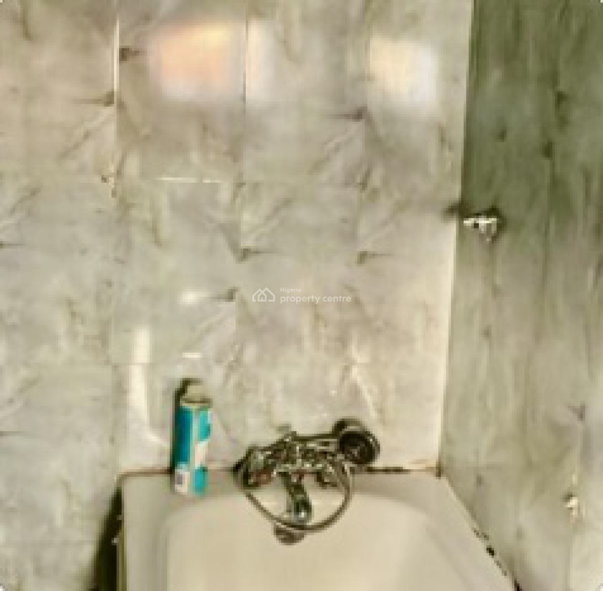 Three Bedroom Service Apartment with Excellent Facilities, Off Olabanje Olajede Street, Lekki, Lagos, Flat / Apartment for Sale