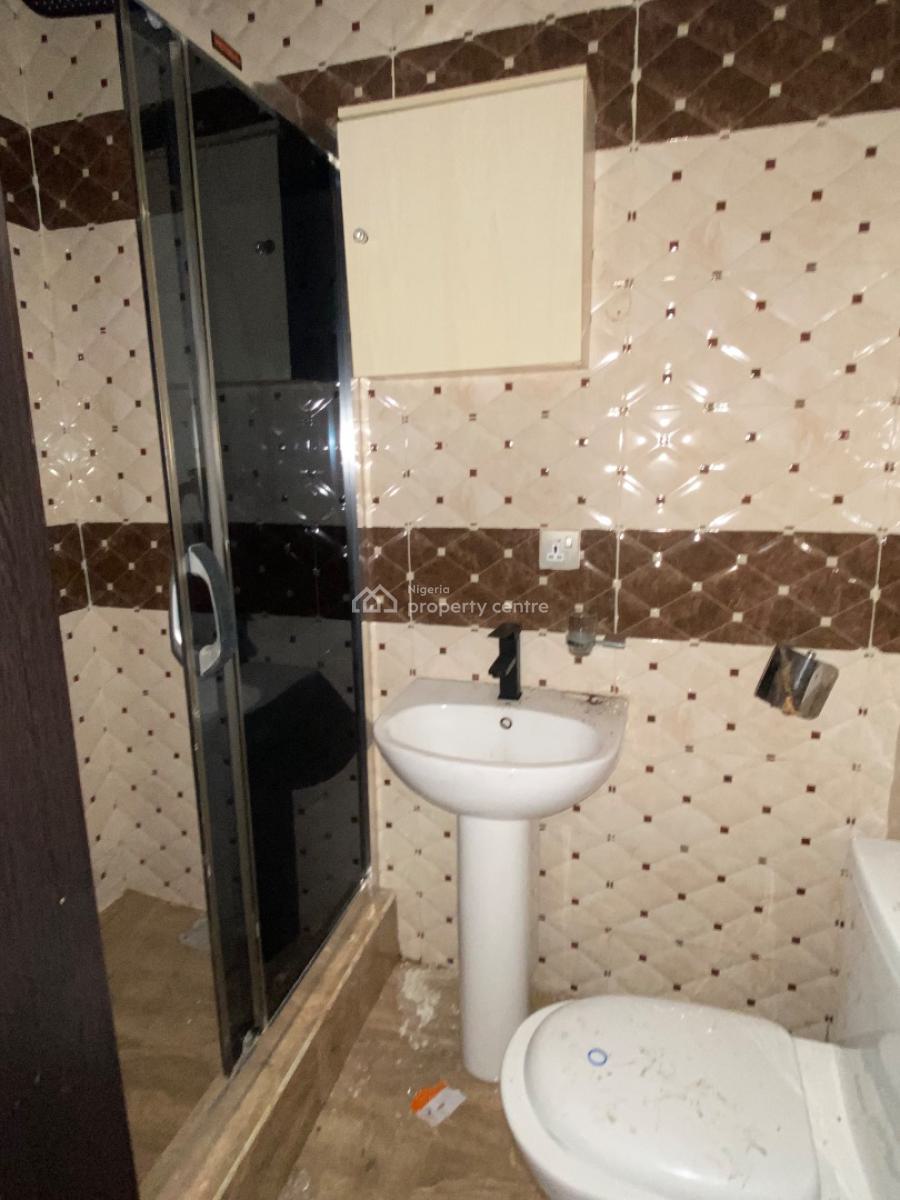 Luxury Spacious Standard 4 Bedroom Fully Detached Duplex, Chevron , in a Wel Secured Estate with Good Road, Lekki, Lagos, Detached Duplex for Rent