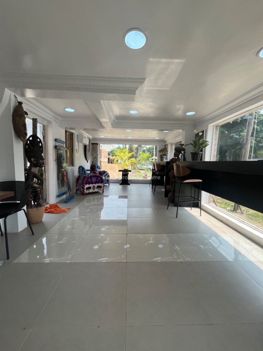 Commercial Space  Excellent Facilities, Off Idowu Martins Street, Victoria Island (vi), Lagos, Shop for Rent