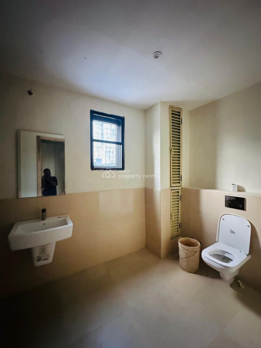 Newly Built 2bedroom Flat with Gym and Swimming Pool, Lekki Phase 1, Lekki, Lagos, Flat / Apartment for Rent