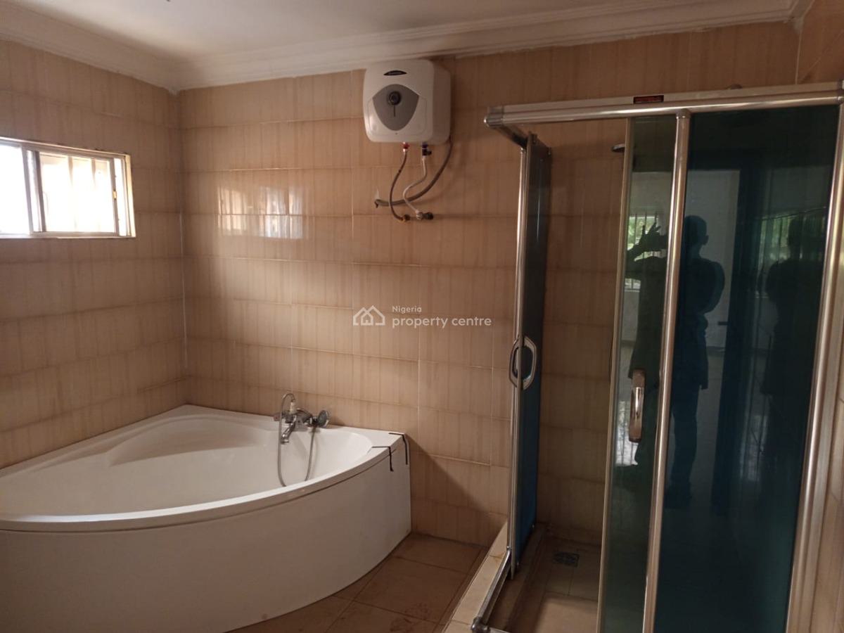 Very Spacious 5 Bedrooms Duplex with 2 Rooms Bq., Adeniyi Jones Ikeja, Ikeja, Lagos, Detached Duplex for Rent