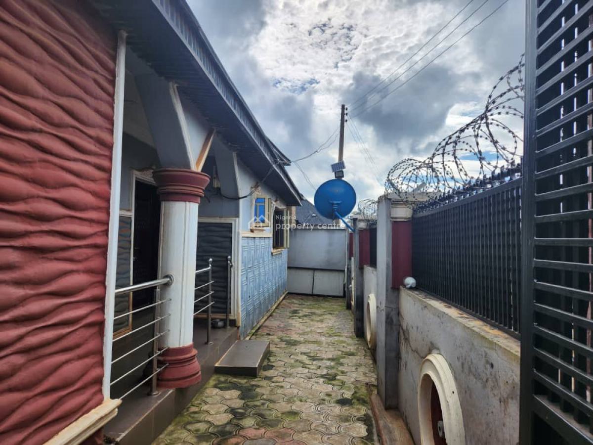 Distress Relatively New Built of 3 Bedrooms Bungalow, Owode Estate, Apata Ibadan, Apata, Ibadan, Oyo, Detached Bungalow for Sale