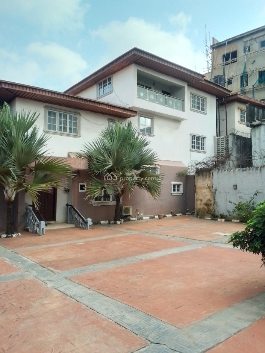 a Detached House Sitting on 700sqm, Anthony, Maryland, Lagos, Detached Duplex for Sale