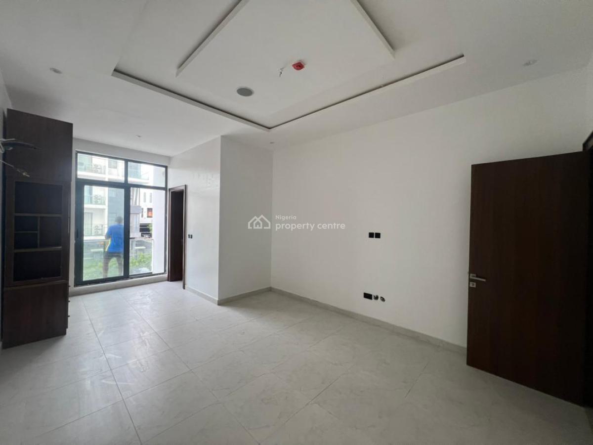 2 Bedroom Apartment, Lekki Phase 1, Lekki, Lagos, Flat / Apartment for Sale