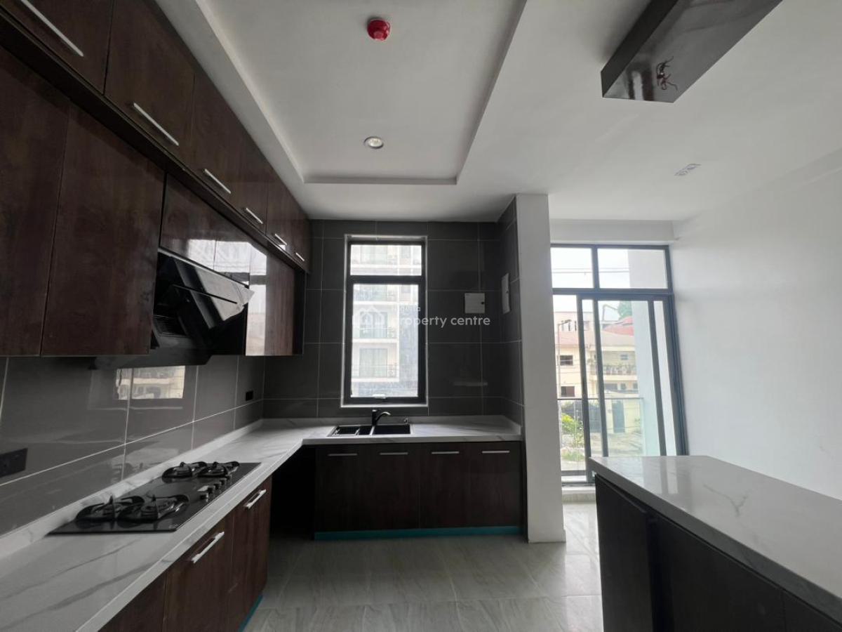 2 Bedroom Apartment, Lekki Phase 1, Lekki, Lagos, Flat / Apartment for Sale