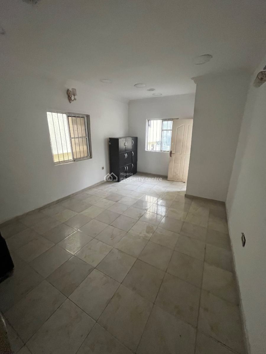 Self Contain, Off Admiralty Road, Lekki Phase 1, Lekki, Lagos, Self Contain (single Rooms) for Rent