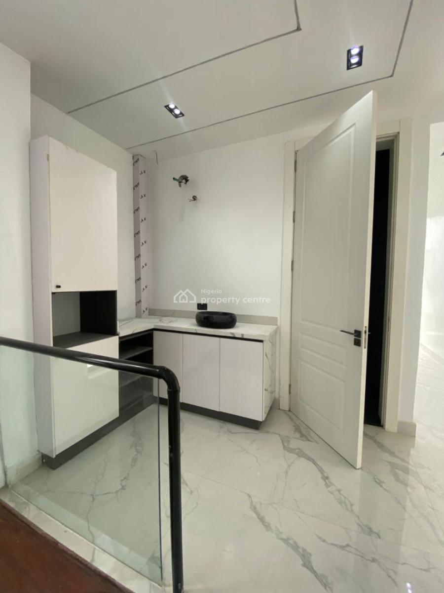 Exquisite 5 Bedroom Detached Duplex with Bq Pool, Lekki Phase 1, Lekki, Lagos, Detached Duplex for Sale