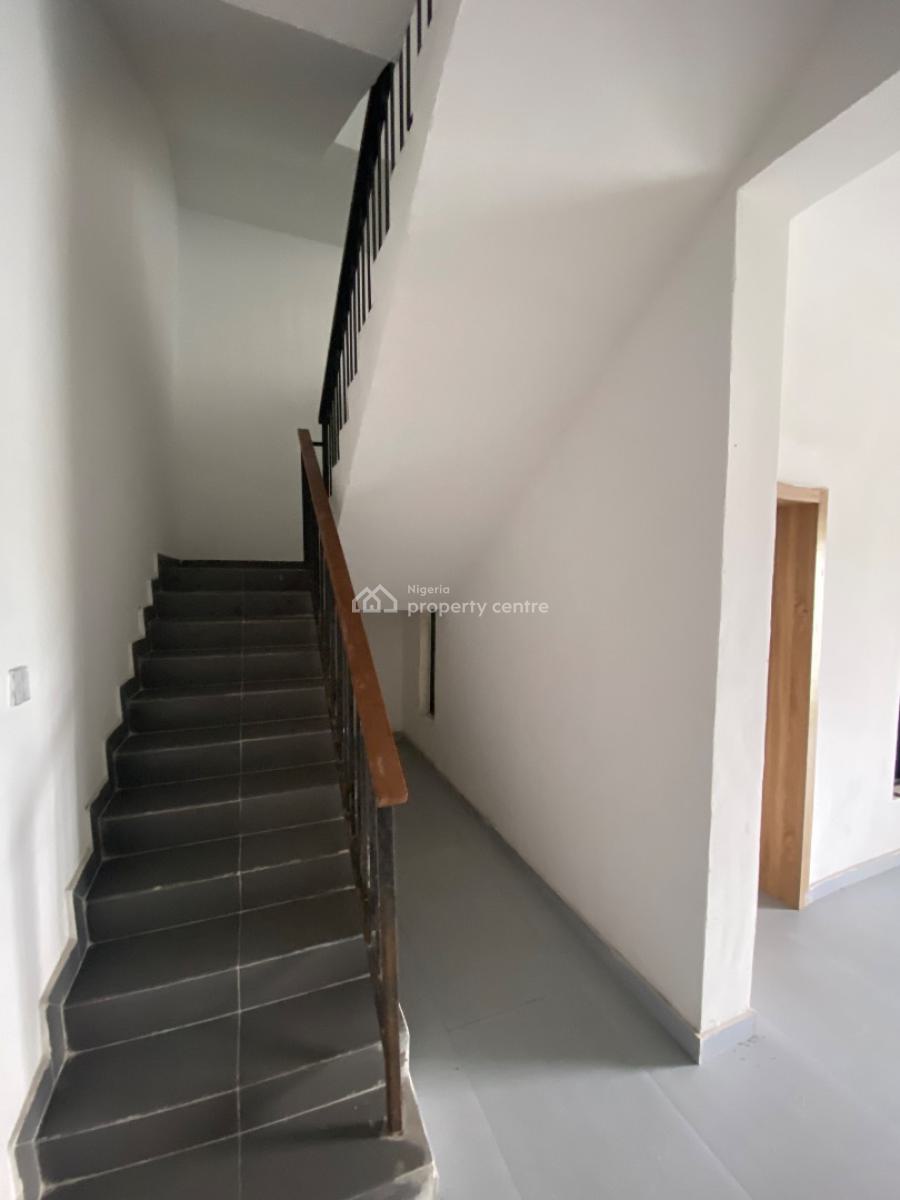 Well Fitted 4 Bed Terrace Duplex with 1bq, Chevron, Lekki, Lagos, Terraced Duplex for Sale
