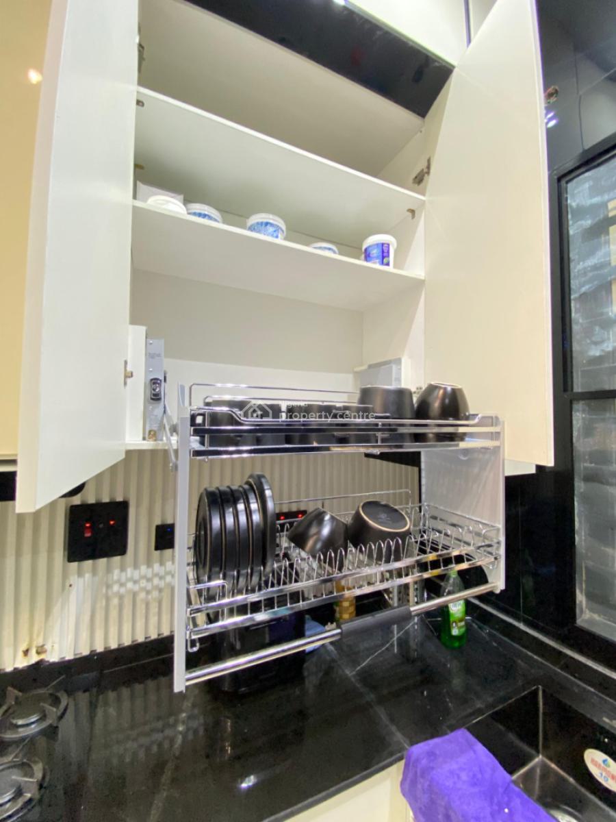 Lovely Family Oriented 3 Bedroom Apartment, Ikate, Lekki, Lagos, Flat / Apartment Short Let