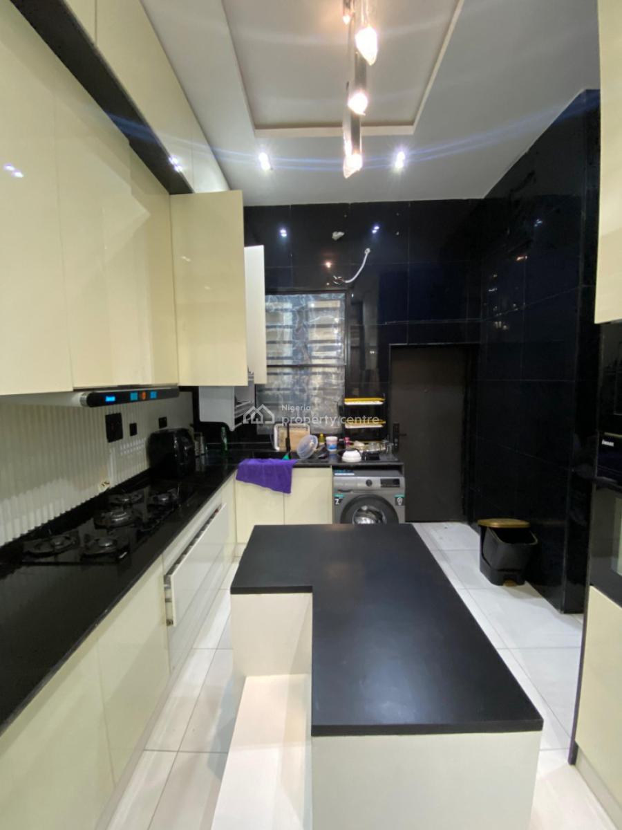 Lovely Family Oriented 3 Bedroom Apartment, Ikate, Lekki, Lagos, Flat / Apartment Short Let