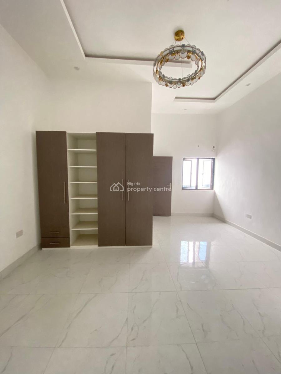 2 Bedroom Penthouse Apartment, Sangotedo, Ajah, Lagos, Flat / Apartment for Sale